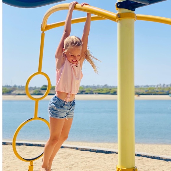 🌺A little about Us🌺 - Picture 13 of 16